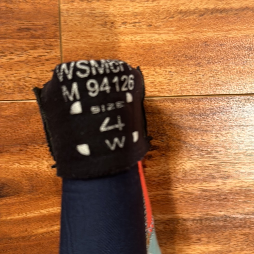 Rip Curl Size 4 Wetsuit - image 2